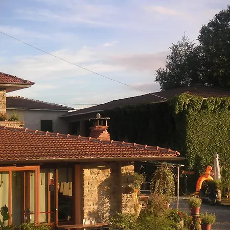 Gallo Alloggio per agriturismo *