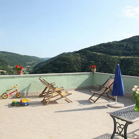 Gallo Alloggio per agriturismo