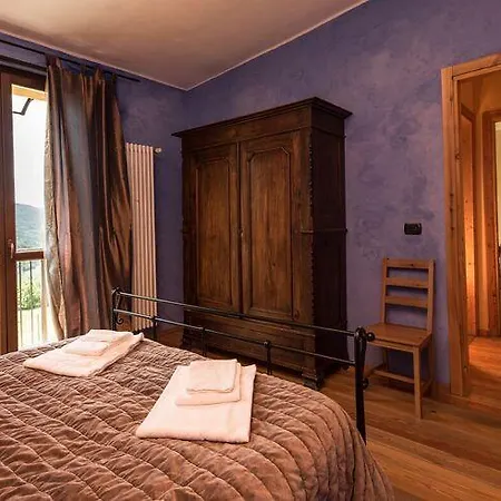 Alloggio per agriturismo Gallo Cortemilia