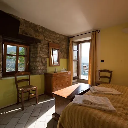 Gallo Alloggio per agriturismo