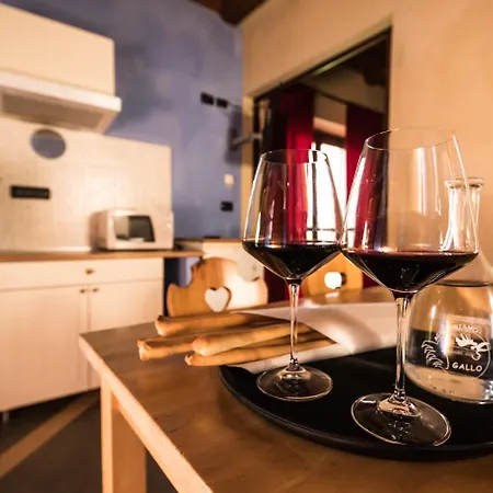 Alloggio per agriturismo Gallo *